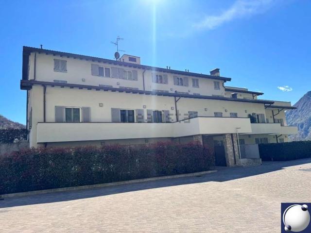 Appartamento in vendita di 101 m² in Via Alcide De Gasperi