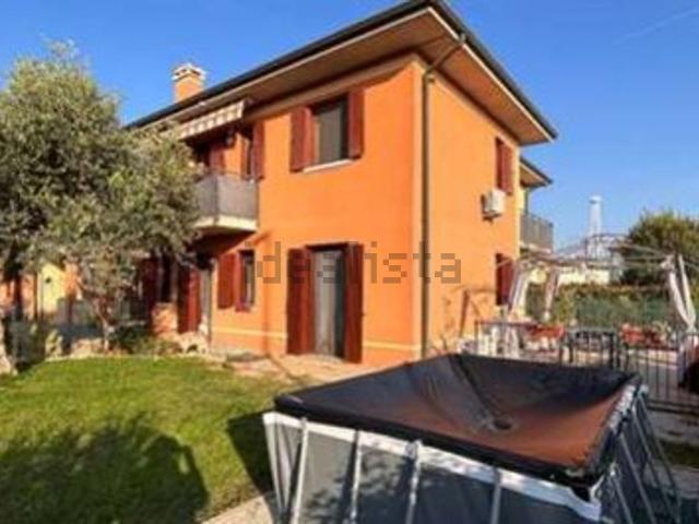 Appartamento in vendita di 101 m² in Via Attilio Bernardi