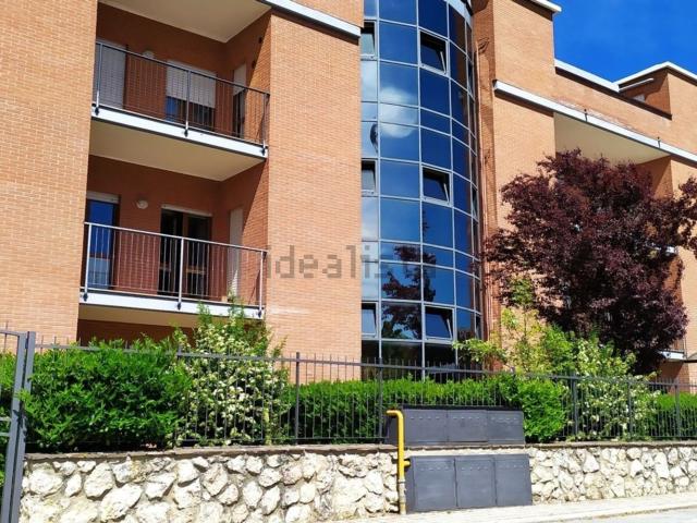 Appartamento in vendita di 101 m² in Via Avezzano, 11