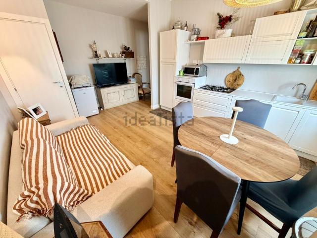 Appartamento in vendita di 101 m² in Via Benedettine