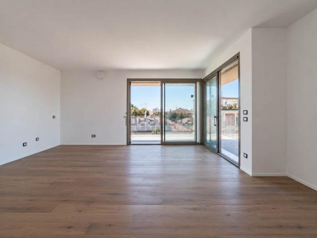 Appartamento in vendita di 101 m² in Via Giuseppe Borgatti, 15