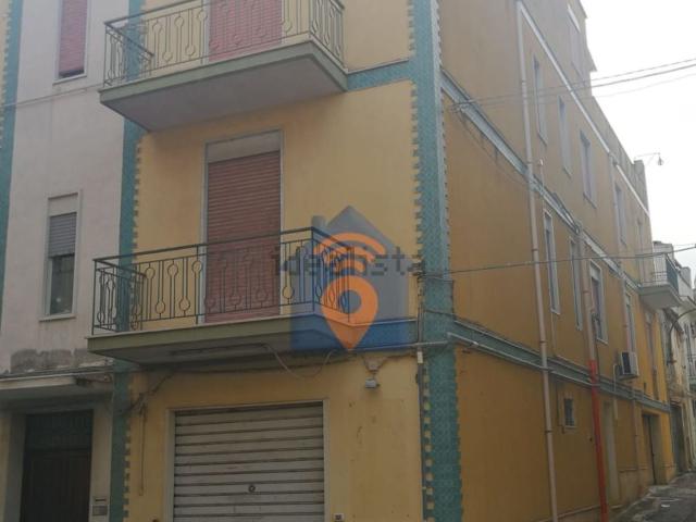 Appartamento in vendita di 101 m² in Via Giuseppe Denaro