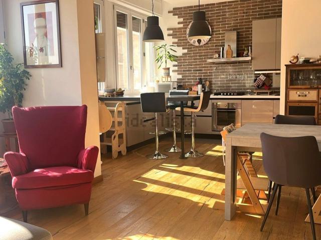 Appartamento in vendita di 101 m² in Via Giuseppe la Farina