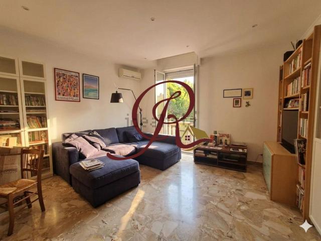 Appartamento in vendita di 101 m² in Via Giacomo Barzellotti, 13
