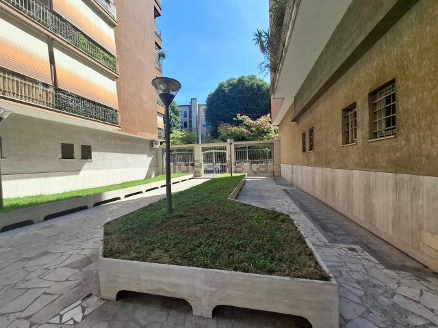 Appartamento in vendita di 101 m² in Via Giacomo Bresadola