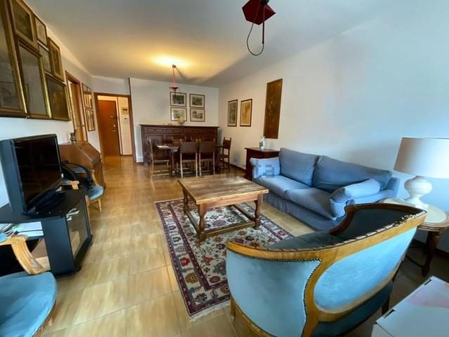 Appartamento in vendita di 101 m² in Via Giacinto Gambirasio, 73