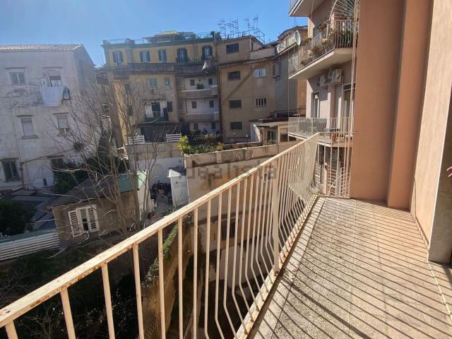 Appartamento in vendita di 101 m² in Via Giacinto Gigante, 27