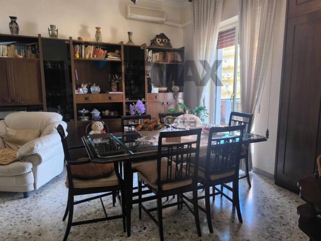Appartamento in vendita di 101 m² in Via Giovanni Modugno, 25