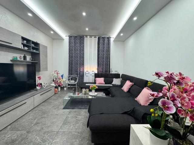 Appartamento in vendita di 101 m² in Via Don Giuseppe Cardinali, 2