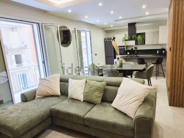 Appartamento in vendita di 101 m² in Via Dante Alighieri, 76