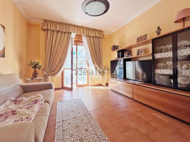 Appartamento in vendita di 101 m² in Via de Miro D&apos Ajeta Vittorio, 11