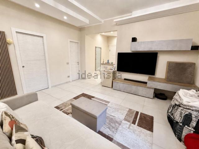 Appartamento in vendita di 101 m² in Via dei Piccone, 7
