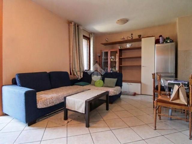 Appartamento in vendita di 101 m² in Via del Lavoro, 1