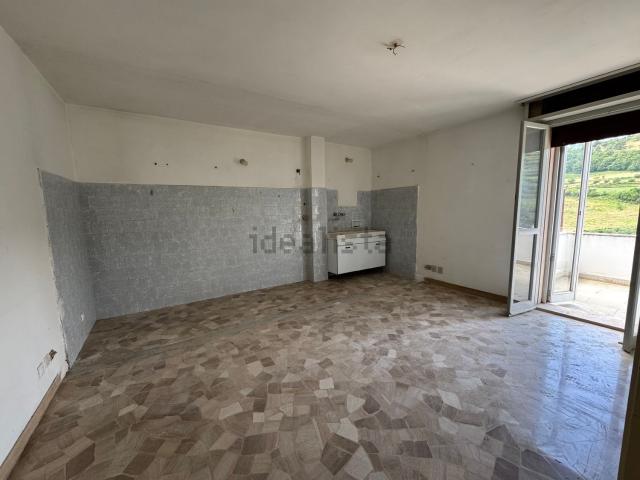 Appartamento in vendita di 101 m² in Via dell&apos Angelo Custode, 19
