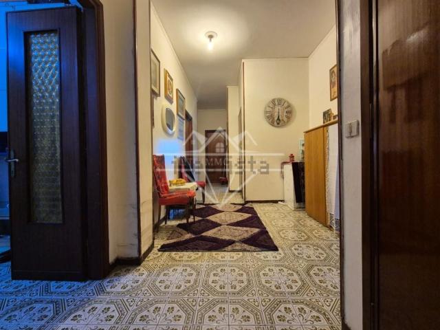 Appartamento in vendita di 101 m² in Via della Bassa