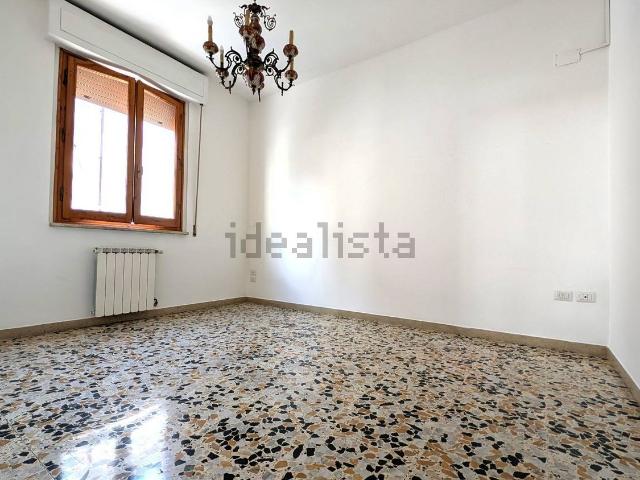 Appartamento in vendita di 101 m² in Via della Repubblica, 95