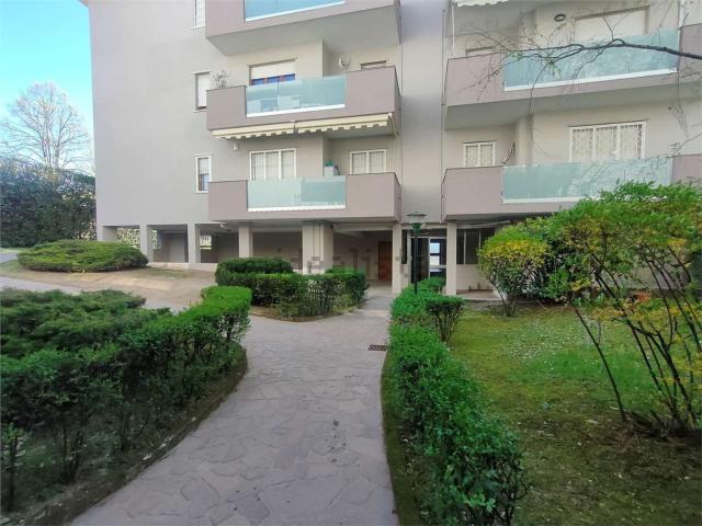 Appartamento in vendita di 101 m² in Via Emilio Borsa