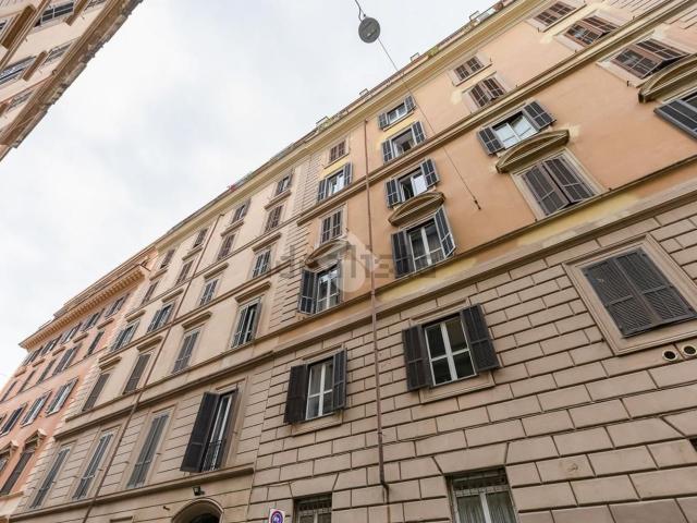Appartamento in vendita di 101 m² in Via Enrico Cialdini