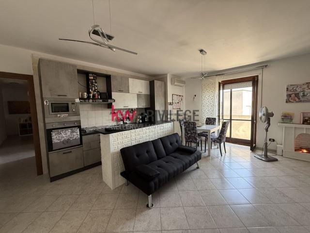 Appartamento in vendita di 101 m² in Via Egnazia, 31