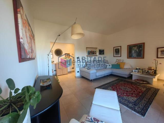 Appartamento in vendita di 101 m² in Via Elio Zeme, 57128