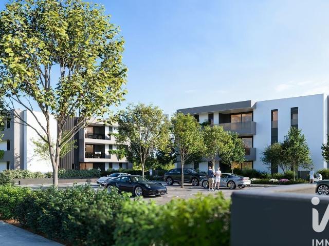 Appartamento in vendita di 101 m² in Via F. De Andrè, 20