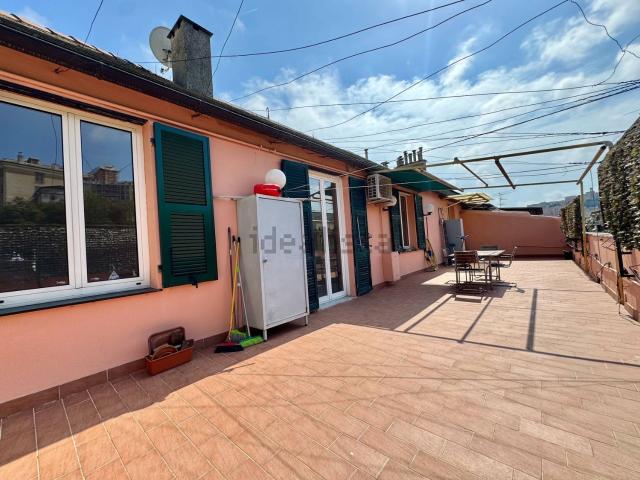 Appartamento in vendita di 101 m² in Via Fereggiano, 67