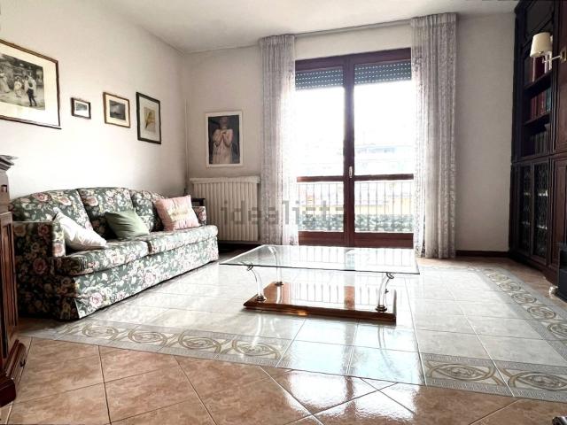 Appartamento in vendita di 101 m² in Via Flavio Busonera