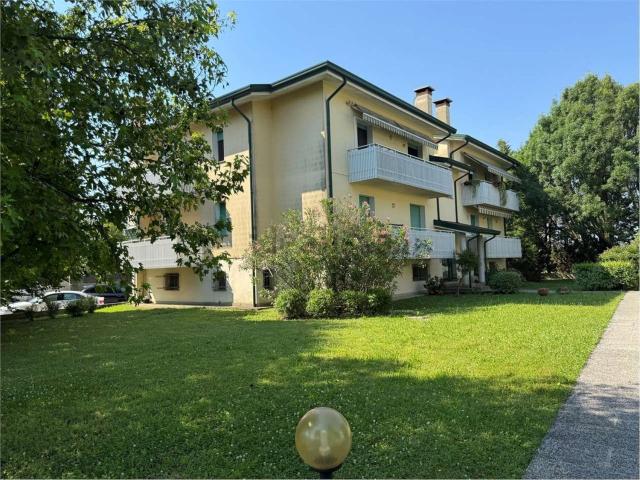 Appartamento in vendita di 101 m² in Via IV Novembre, 15