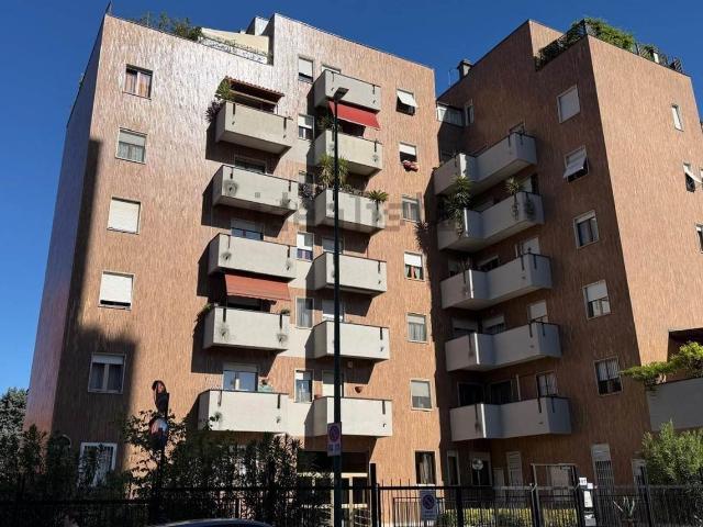 Appartamento in vendita di 101 m² in Via Ludovico Ariosto, 197
