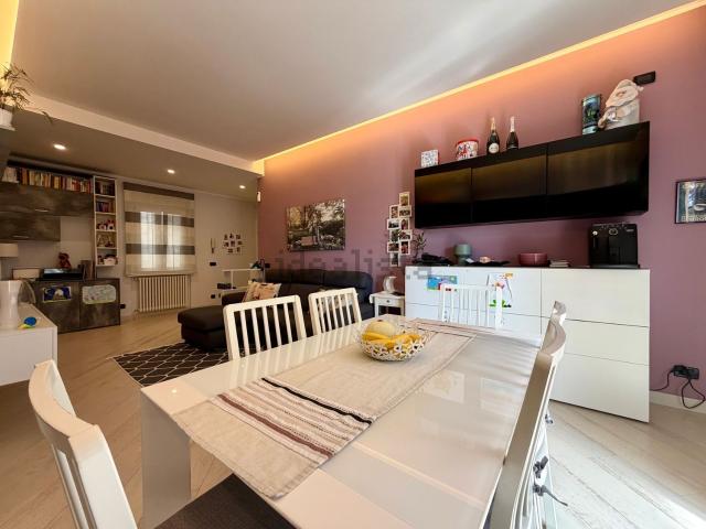Appartamento in vendita di 101 m² in Via Ludovico Ariosto