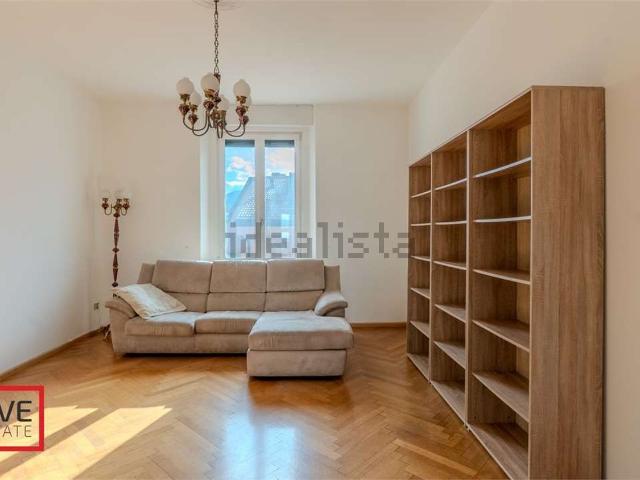 Appartamento in vendita di 101 m² in Via Mainardo