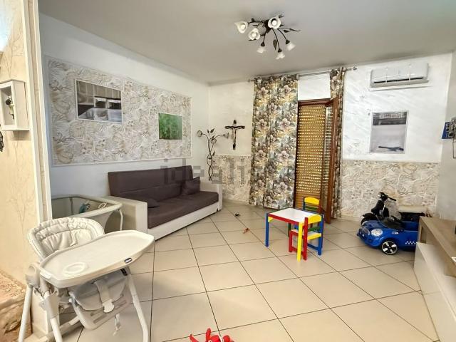 Appartamento in vendita di 101 m² in Via Sambuci, 236