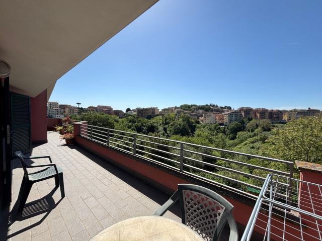 Appartamento in vendita di 101 m² in Via San Pellegrino