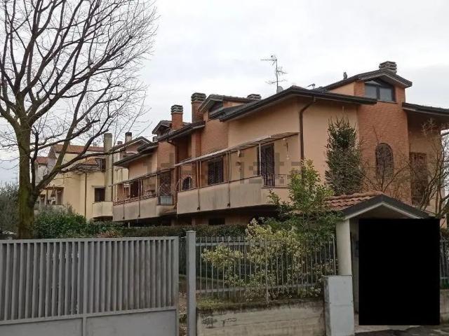 Appartamento in vendita di 101 m² in Via San Pellico, 10