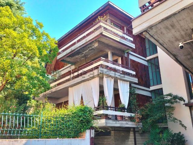 Appartamento in vendita di 101 m² in Via Santelle