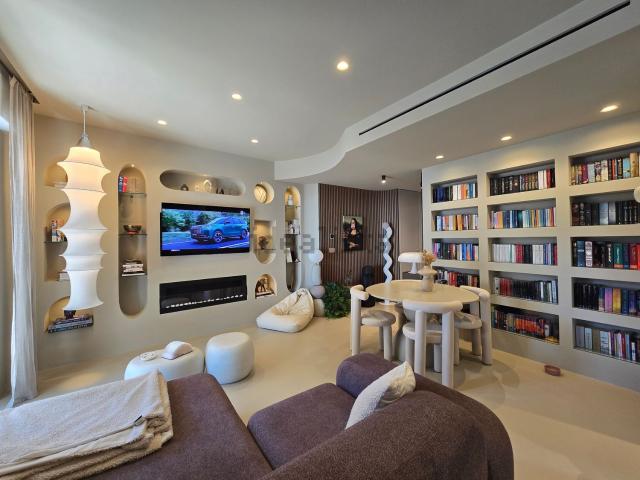 Appartamento in vendita di 101 m² in Via Padre Semeria, 128