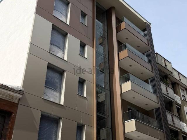 Appartamento in vendita di 101 m² in Via Perazzi, 34