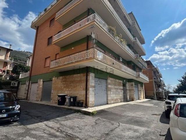 Appartamento in vendita di 101 m² in Via Pietro Nenni, 20