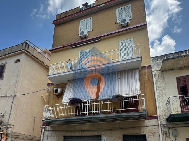 Appartamento in vendita di 101 m² in Via Pietro Luna, 100