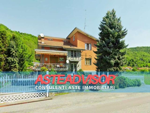 Appartamento in vendita di 101 m² in Via Provinciale Sampeyre, 26