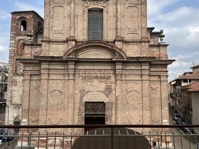 Appartamento in vendita di 101 m² in Via Roberto d&apos Azeglio, 19