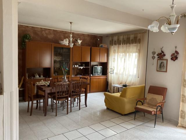 Appartamento in vendita di 101 m² in Via Roma, 267