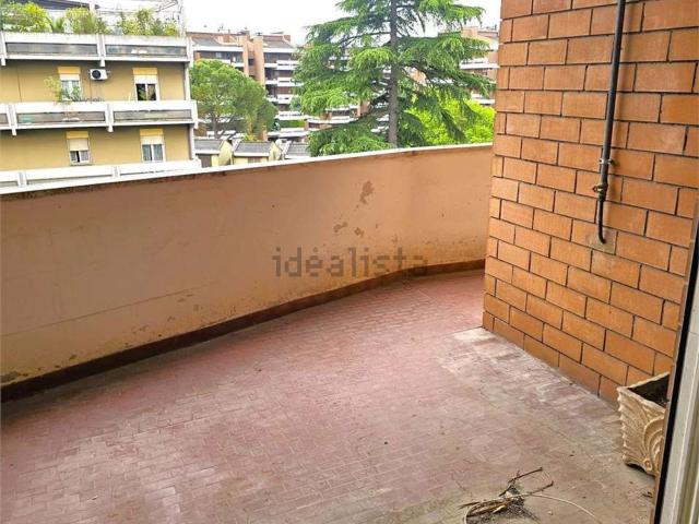 Appartamento in vendita di 101 m² in Via Renato Donatelli