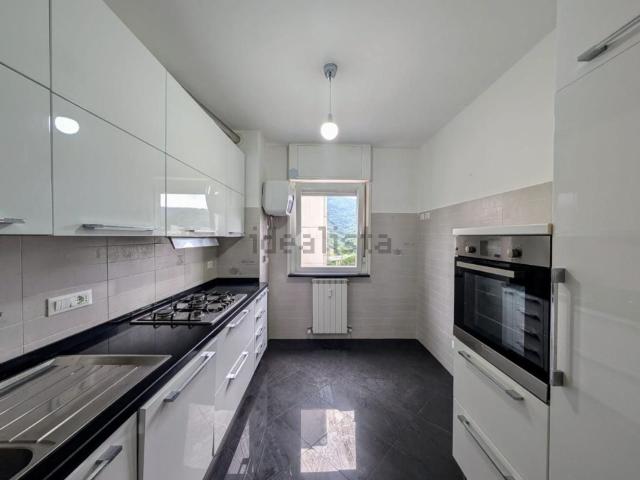 Appartamento in vendita di 101 m² in Via Tommaso Albinoni, 50