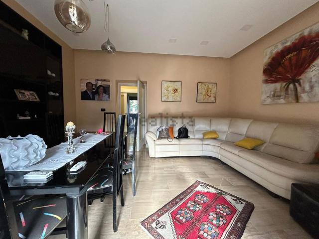 Appartamento in vendita di 101 m² in Via Toscana, 4