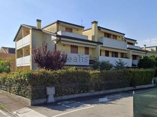 Appartamento in vendita di 101 m² in Via Tazzoli, 21