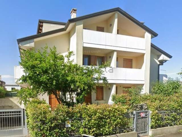 Appartamento in vendita di 101 m² in Via Tazzoli, 21