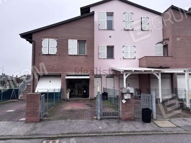 Appartamento in vendita di 101 m² in Via Tancredi Ludergnani