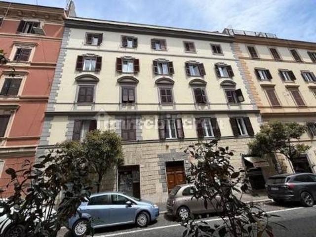 Appartamento in vendita di 101 m² in Via Tirso