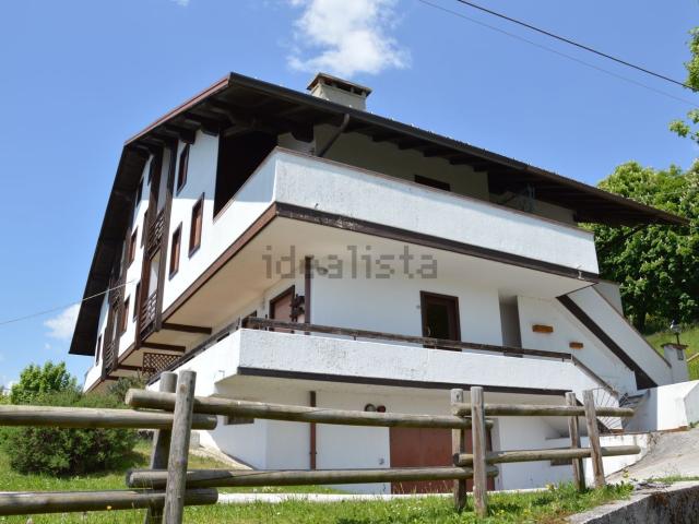 Appartamento in vendita di 101 m² in Via Verenetta, 19